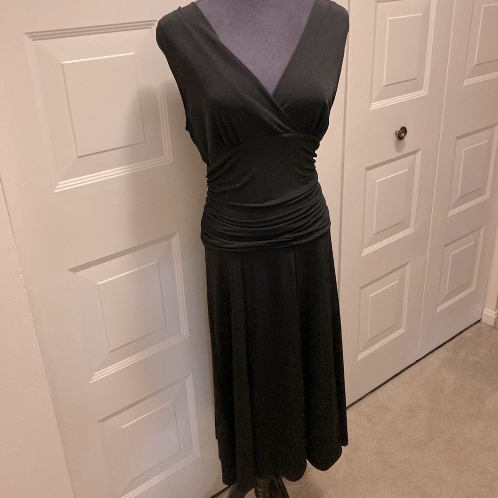 LITTLE BLACK DRESS! Black cocktail dress, women’s size medium (8/10)